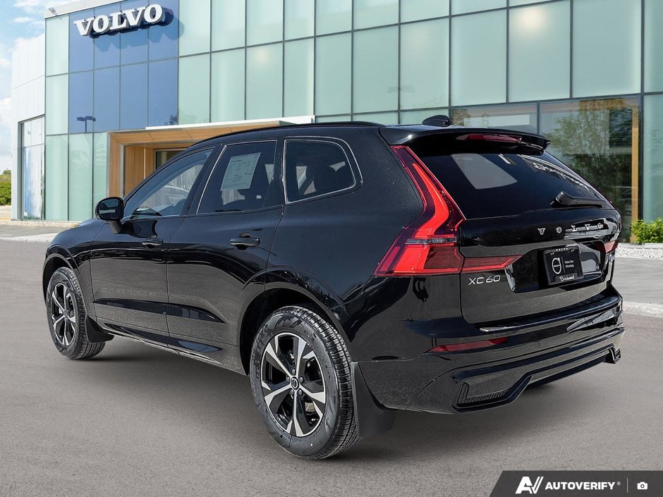2026 Volvo XC60 Core Dark Theme-3