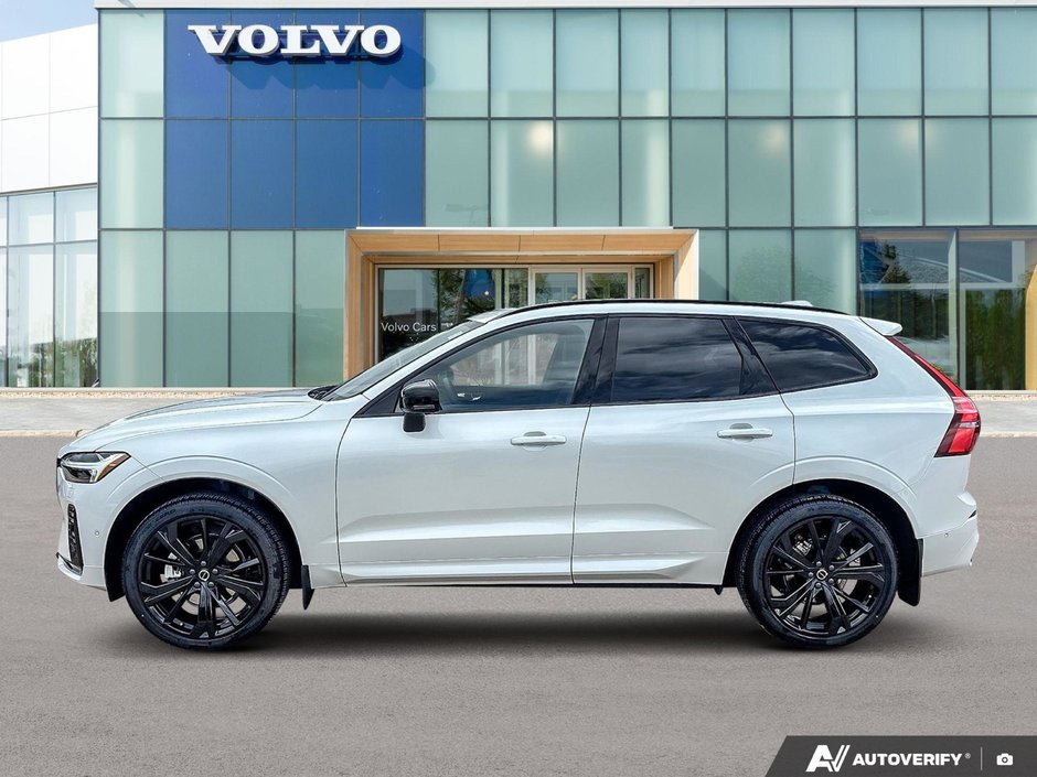 2026 Volvo XC60 Ultra Black Edition-1