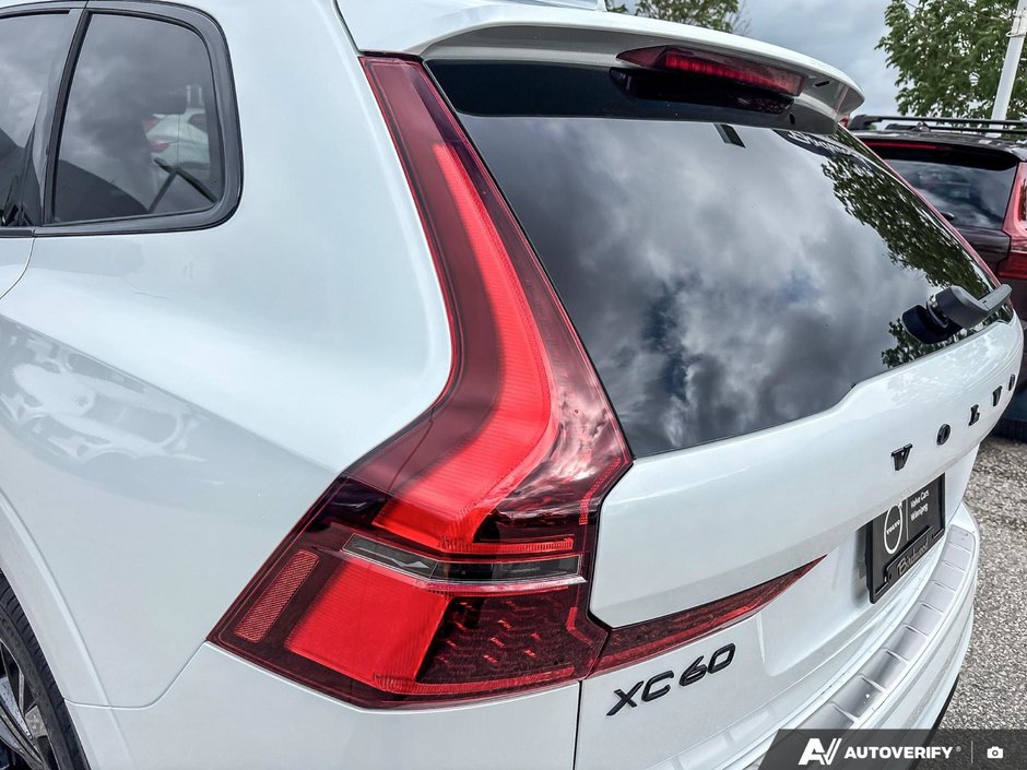 2026 Volvo XC60 Ultra Black Edition-11