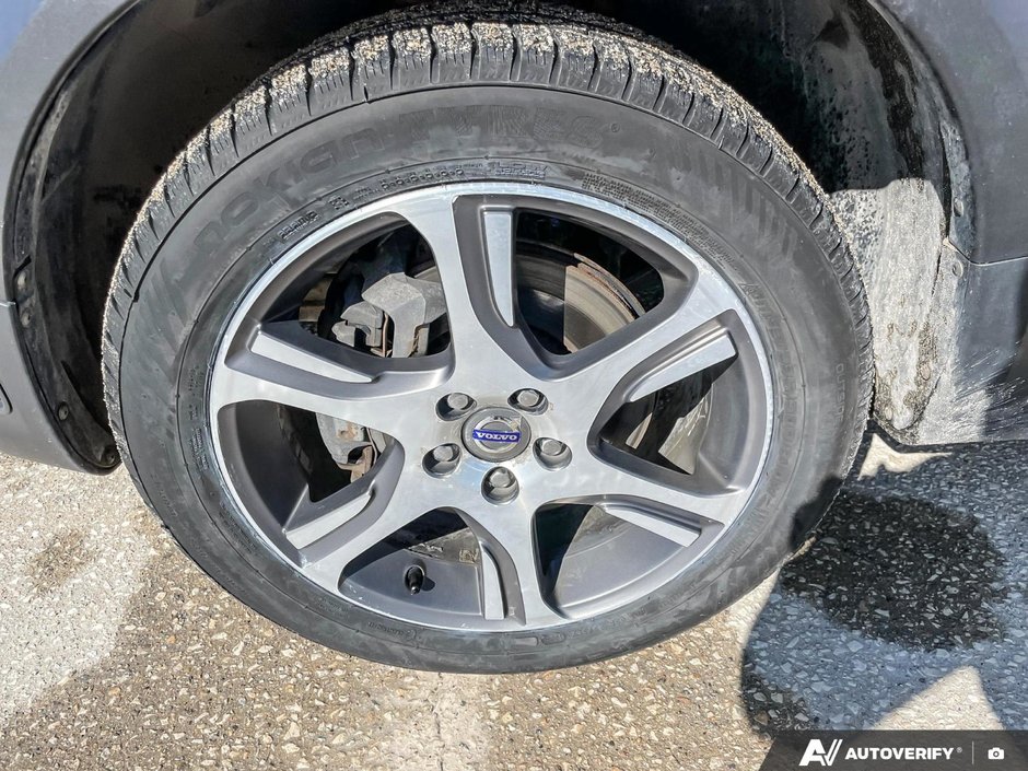 2015 Volvo XC70 T6 Premier Plus-8