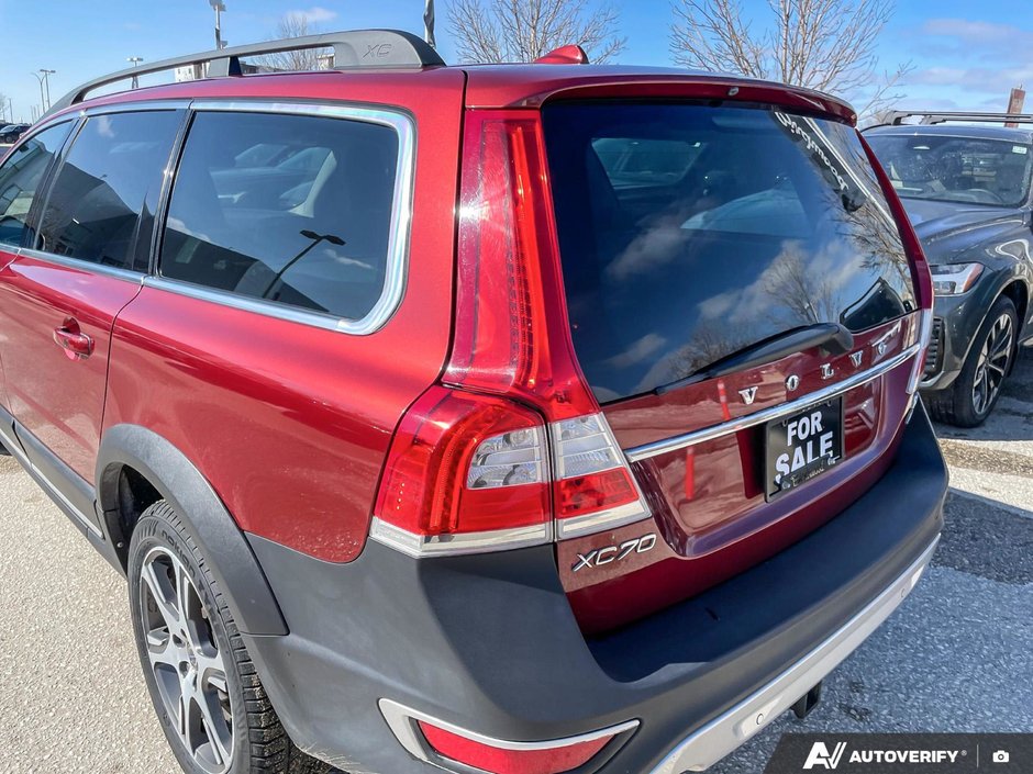 2015 Volvo XC70 T6 Premier Plus-11