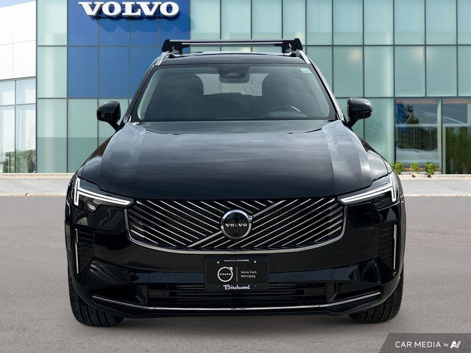 2025 Volvo XC90 Plug-In Hybrid Plus Bright Theme-5