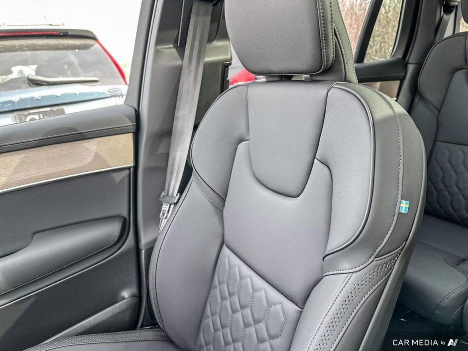 2025 Volvo XC90 Plug-In Hybrid Plus Bright Theme-20
