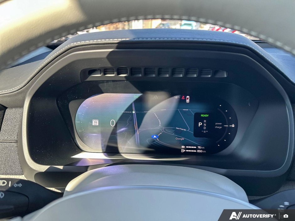 2026 Volvo XC90 Plug-In Hybrid Ultra Bright Theme-15