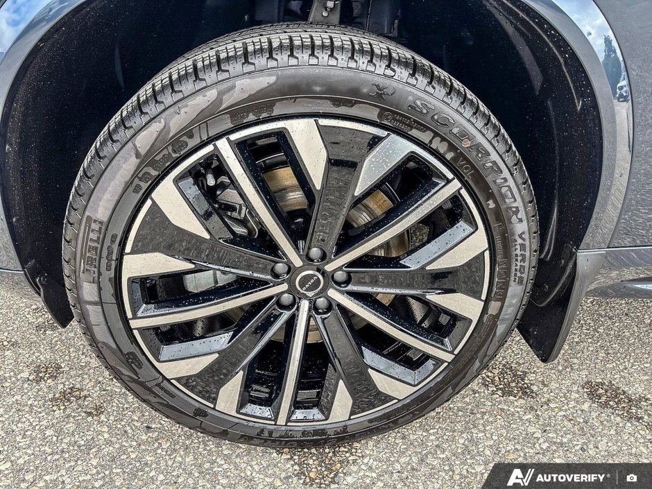 2026 Volvo XC90 Plug-In Hybrid Ultra Bright Theme-9