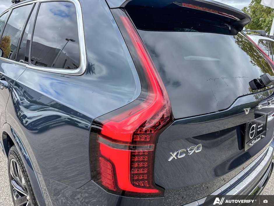2026 Volvo XC90 Plug-In Hybrid Ultra Bright Theme-12