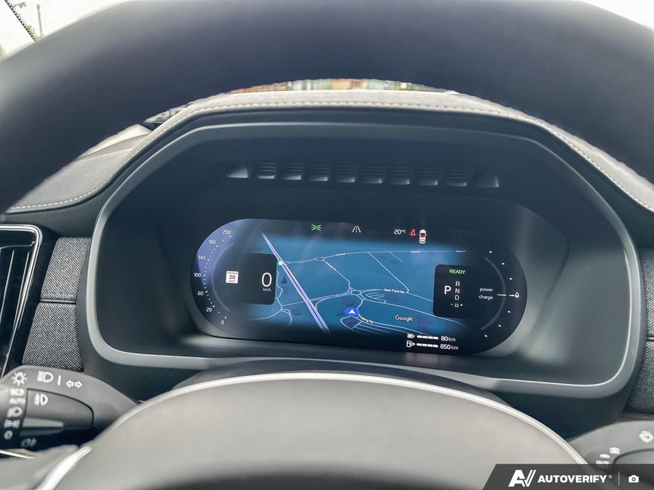 2026 Volvo XC90 Plug-In Hybrid Plus Bright Theme-15