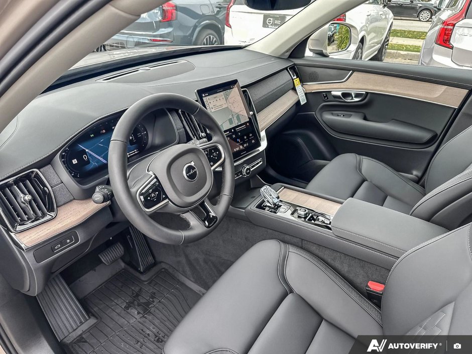 2026 Volvo XC90 Plug-In Hybrid Plus Bright Theme-13