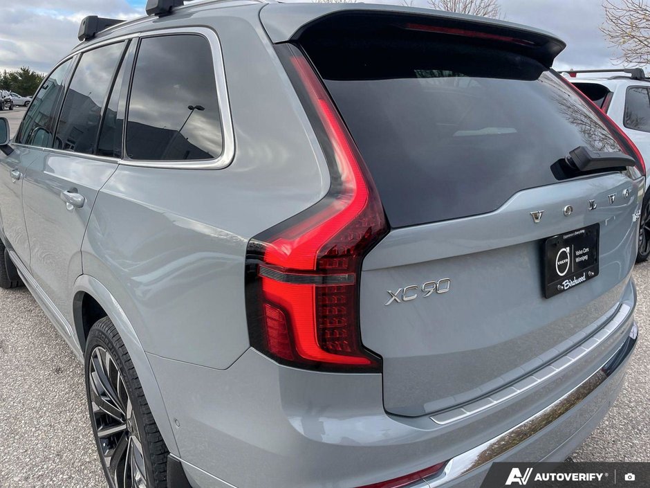 2026 Volvo XC90 Plug-In Hybrid Ultra Bright Theme-12