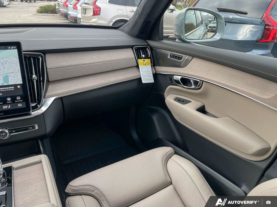 2026 Volvo XC90 Plug-In Hybrid Ultra Bright Theme-25