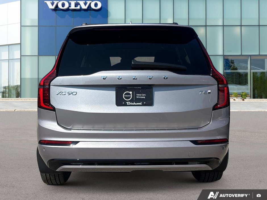 2026 Volvo XC90 Plug-In Hybrid Ultra Dark Theme-4