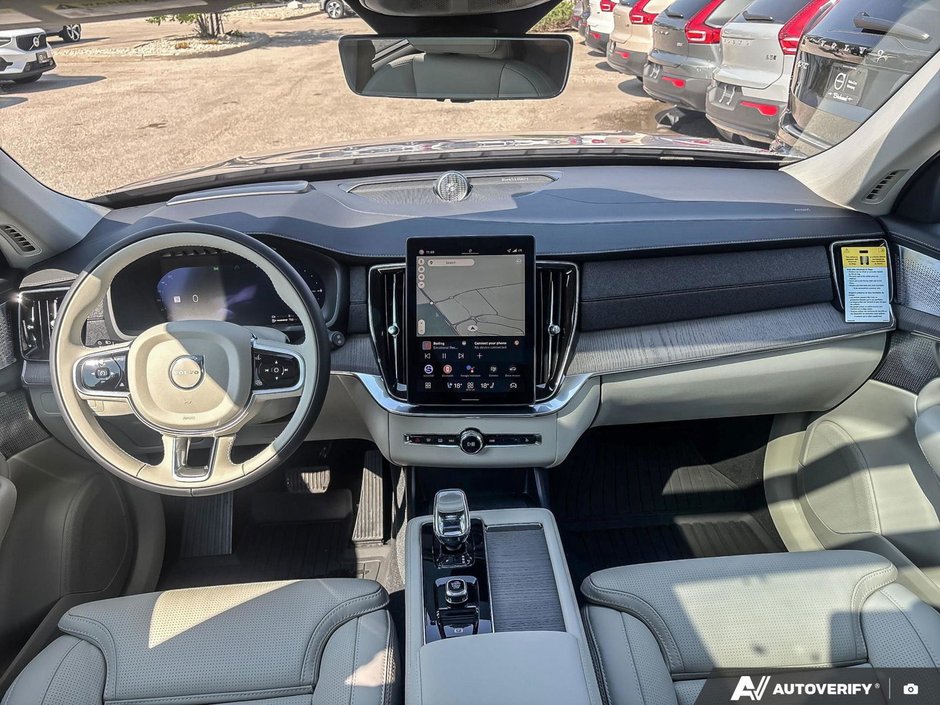 2026 Volvo XC90 Plug-In Hybrid Ultra Dark Theme-24