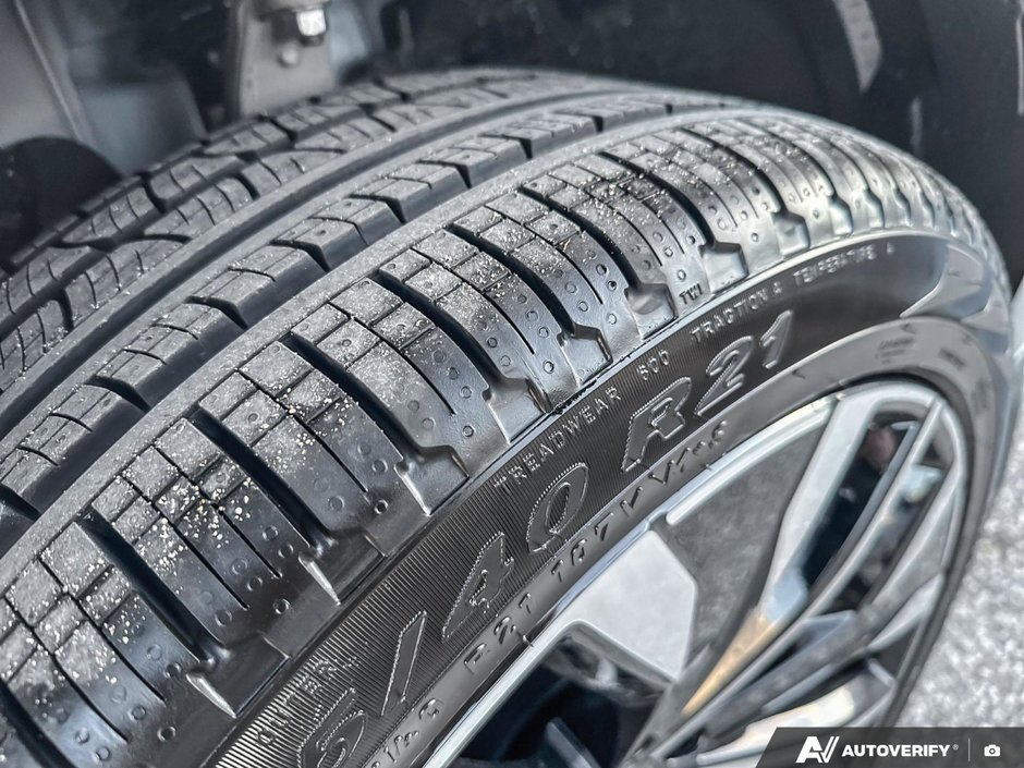 2026 Volvo XC90 Plug-in hybrid Core 7-Seater (Bright Theme)-10