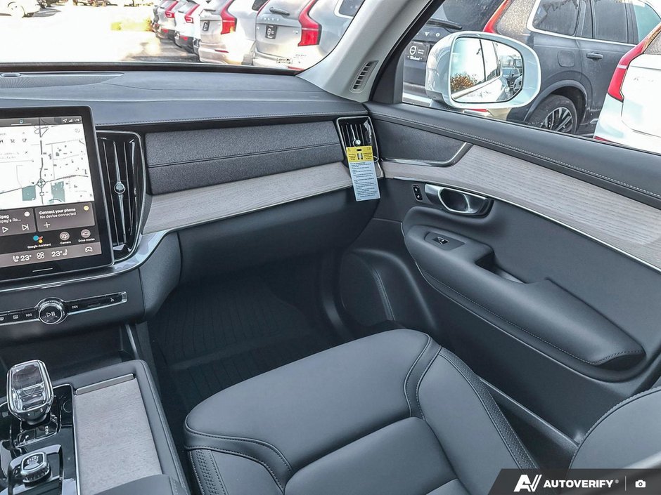 2026 Volvo XC90 Plug-in hybrid Core 7-Seater (Bright Theme)-25