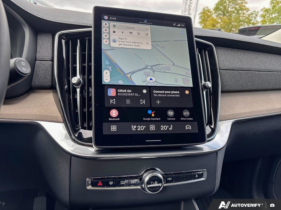 2026 Volvo XC90 Plug-In Hybrid Plus Dark Theme-19