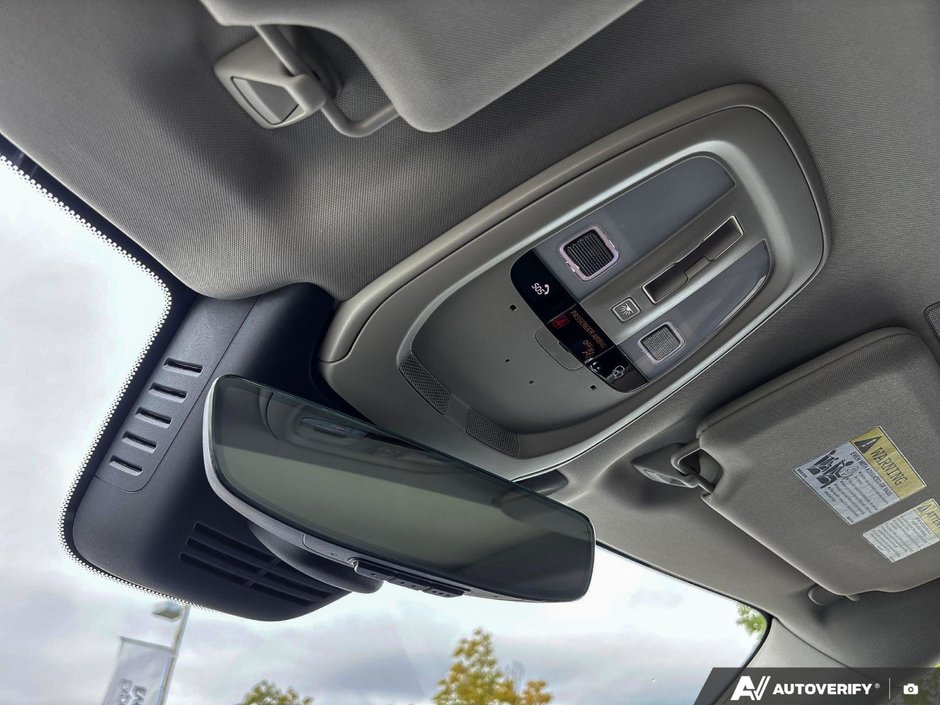 2026 Volvo XC90 Plug-In Hybrid Plus Dark Theme-21