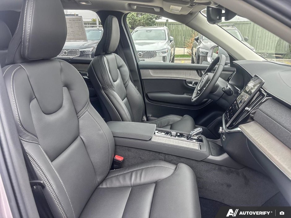 2026 Volvo XC90 Plug-In Hybrid Ultra Bright Theme-20