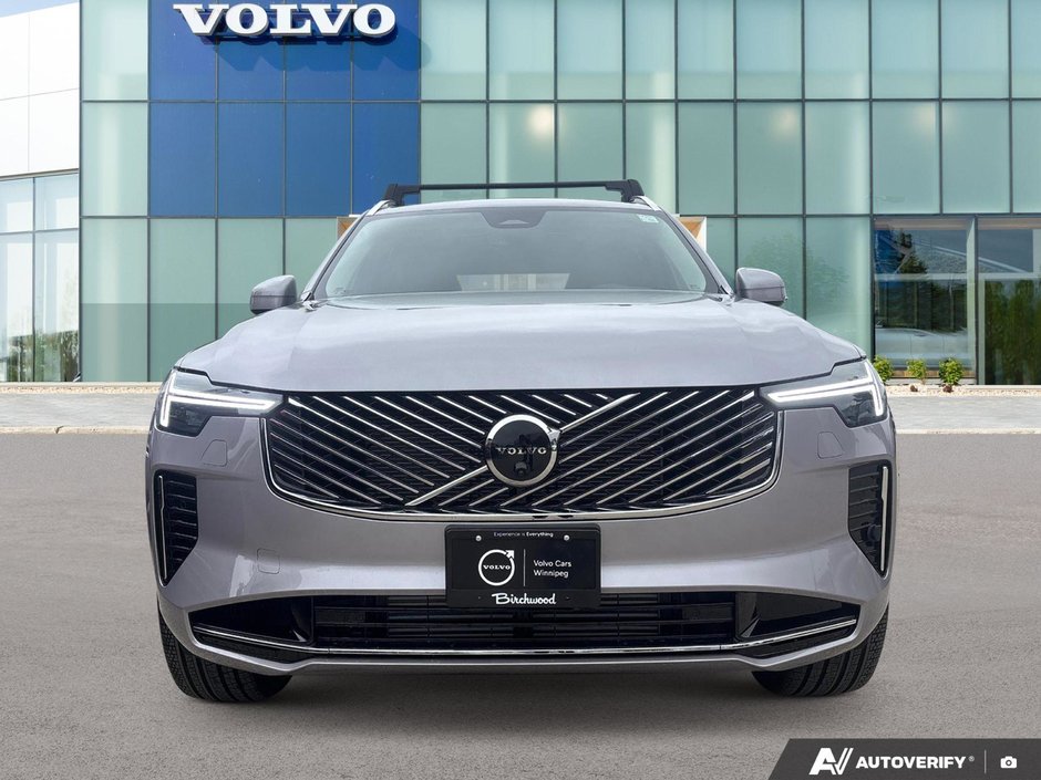 2026 Volvo XC90 Plug-In Hybrid Ultra Bright Theme-3