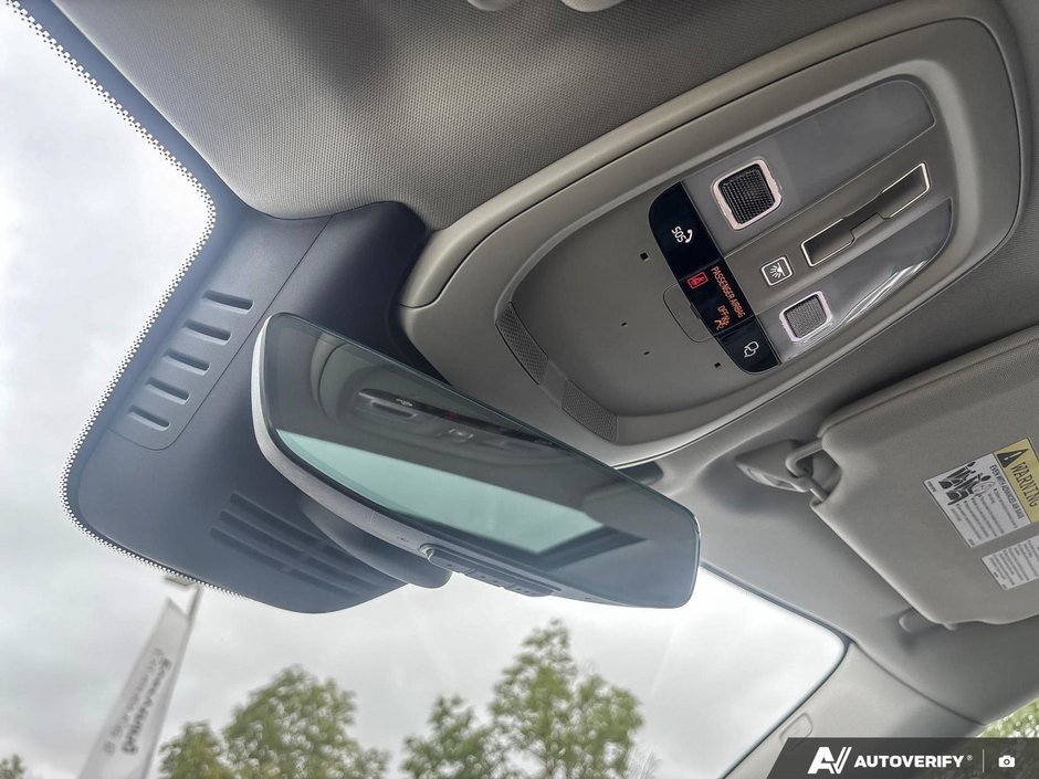 2026 Volvo XC90 Plug-In Hybrid Ultra Bright Theme-21