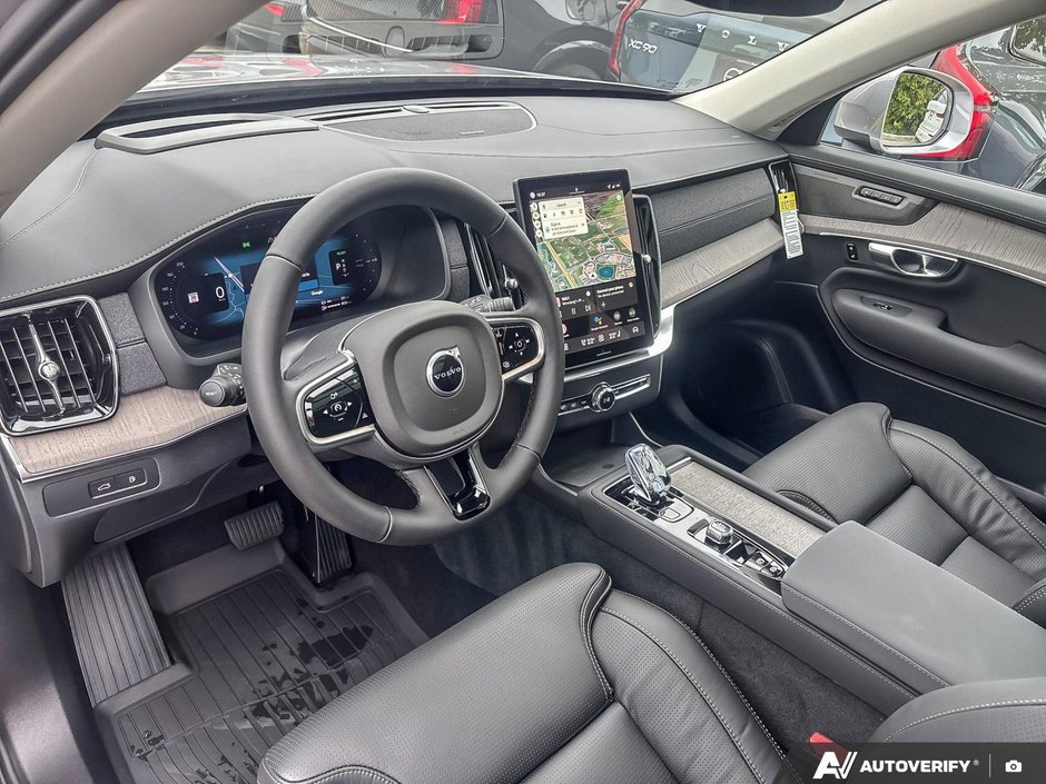 2026 Volvo XC90 Plug-In Hybrid Ultra Bright Theme-13