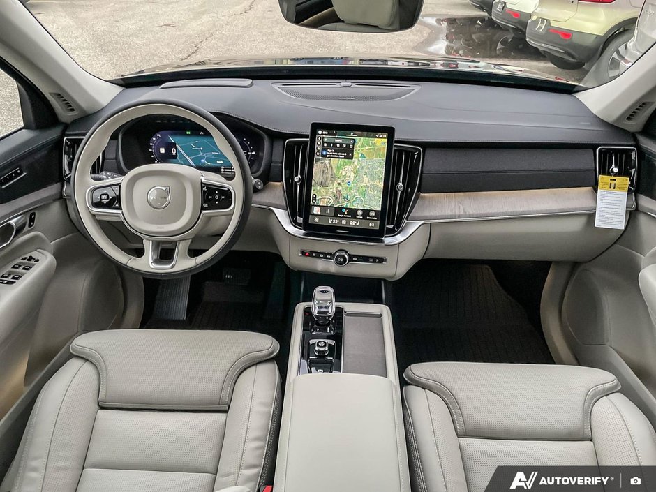 2026 Volvo XC90 Plug-In Hybrid Ultra Bright Theme-24