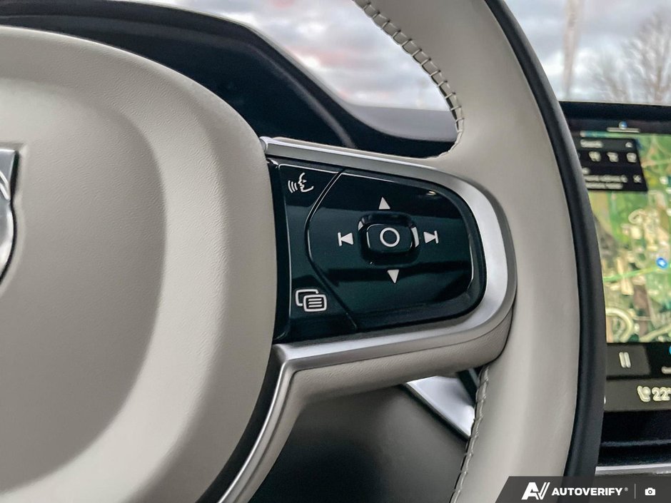 2026 Volvo XC90 Plug-In Hybrid Ultra Bright Theme-16