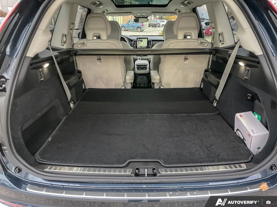 2026 Volvo XC90 Plug-In Hybrid Ultra Bright Theme-8