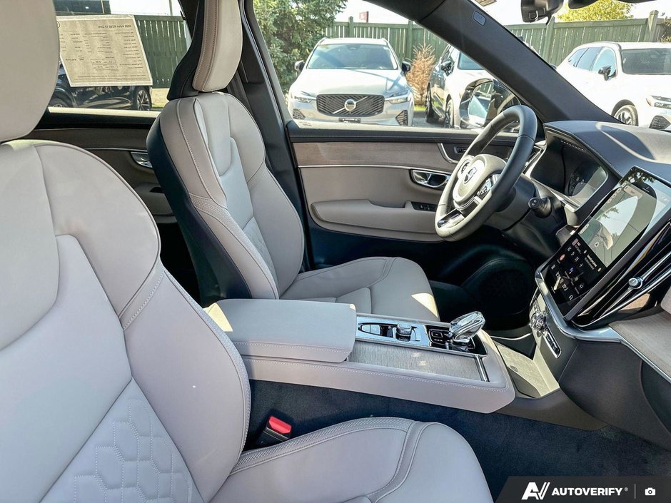 2026 Volvo XC90 Plug-In Hybrid Core Bright Theme-22