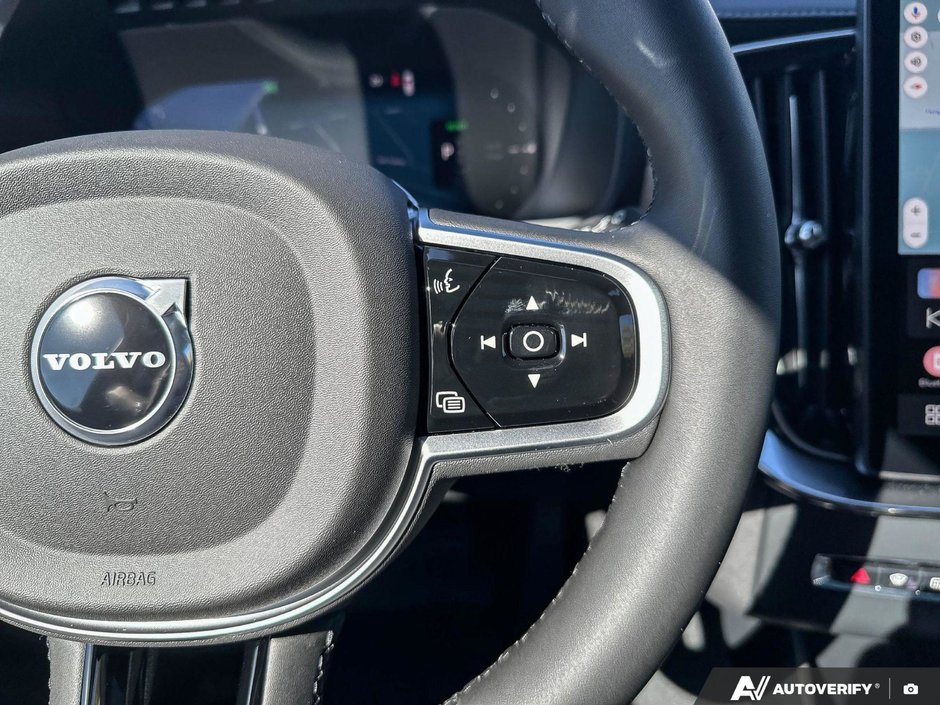 2026 Volvo XC90 Plug-In Hybrid Core Bright Theme-16