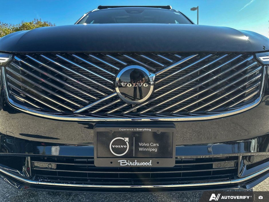 2026 Volvo XC90 Plug-In Hybrid Core Bright Theme-6