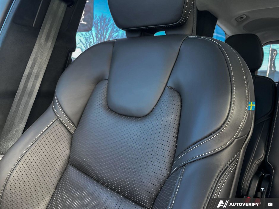 2026 Volvo XC90 Plug-In Hybrid Ultra Dark Theme-19