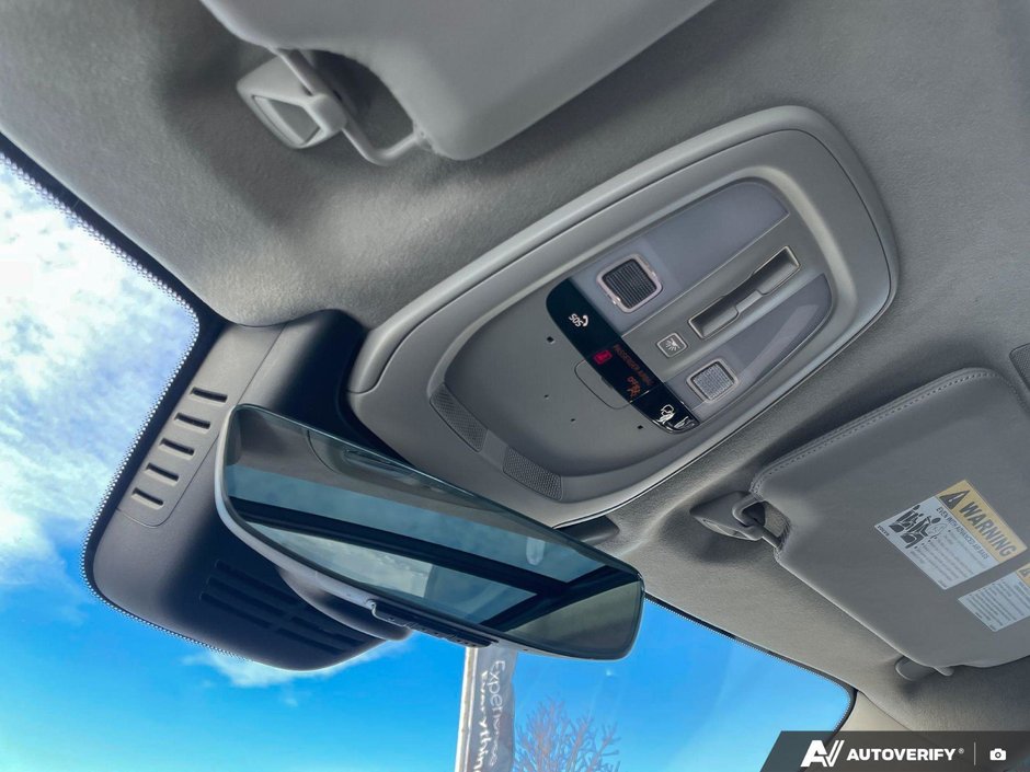 2026 Volvo XC90 Plug-In Hybrid Ultra Dark Theme-20