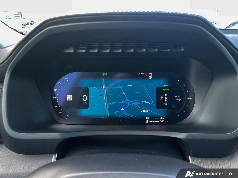 2026 Volvo XC90 Plug-In Hybrid Ultra Dark Theme-14