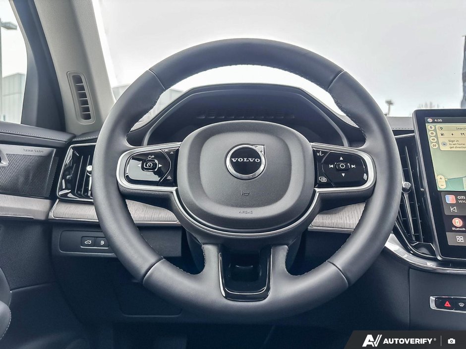 2026 Volvo XC90 Plug-In Hybrid Ultra Dark Theme-13