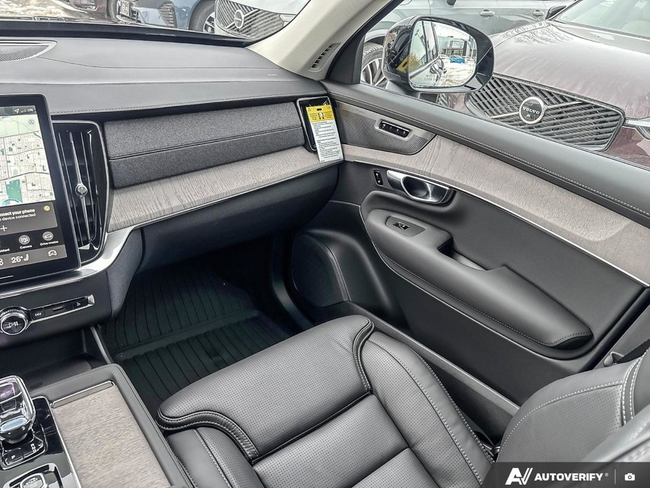 2026 Volvo XC90 Plug-In Hybrid Ultra Dark Theme-24