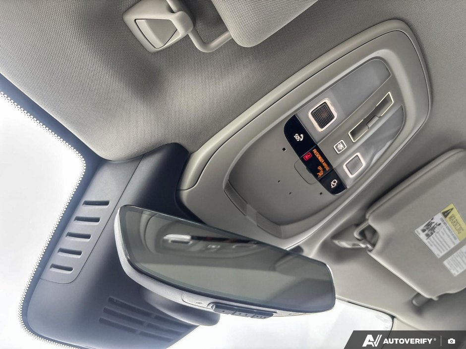 2026 Volvo XC90 Plug-In Hybrid Ultra Dark Theme-20