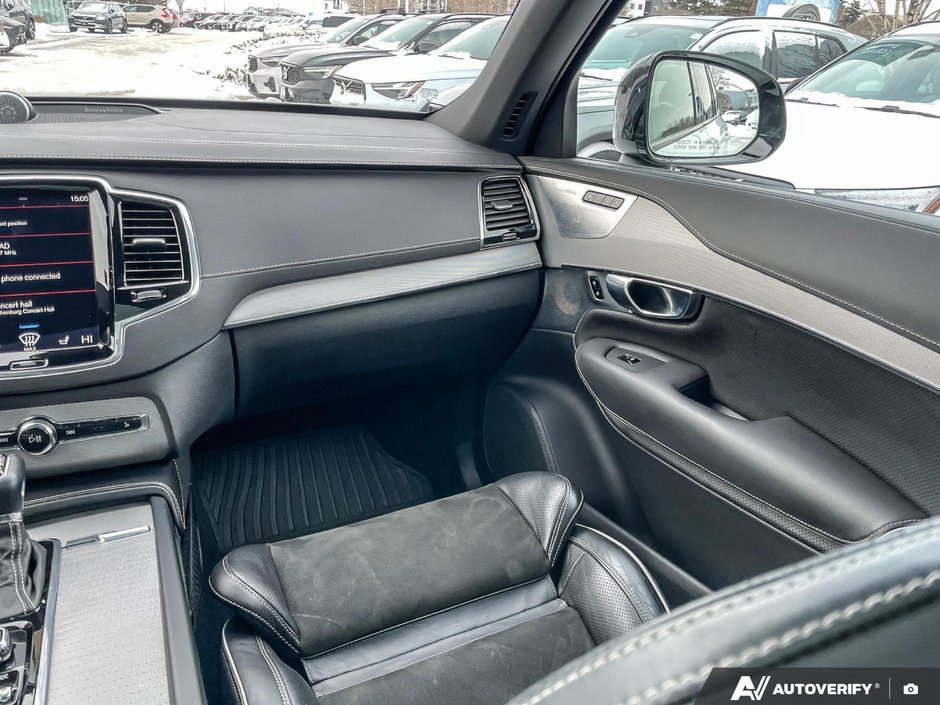2020 Volvo XC90 R-Design-25