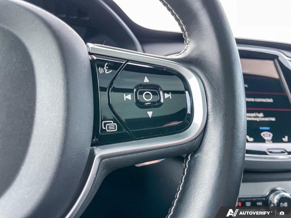 2020 Volvo XC90 R-Design-16