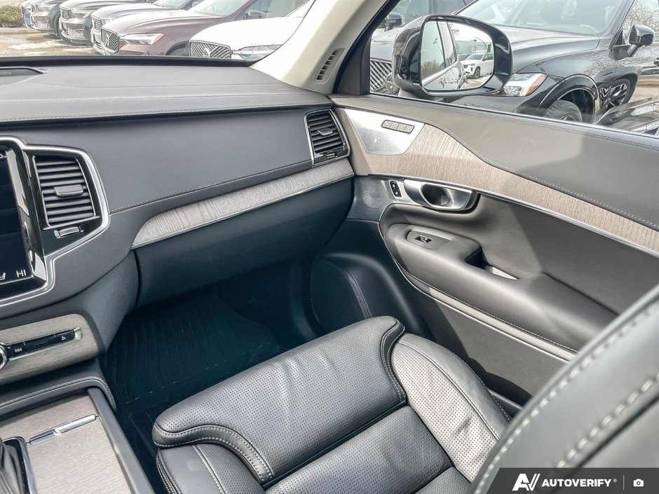2022 Volvo XC90 Inscription-24
