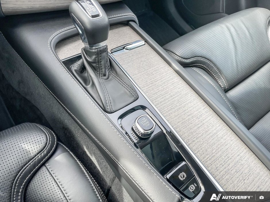 2022 Volvo XC90 Inscription-17