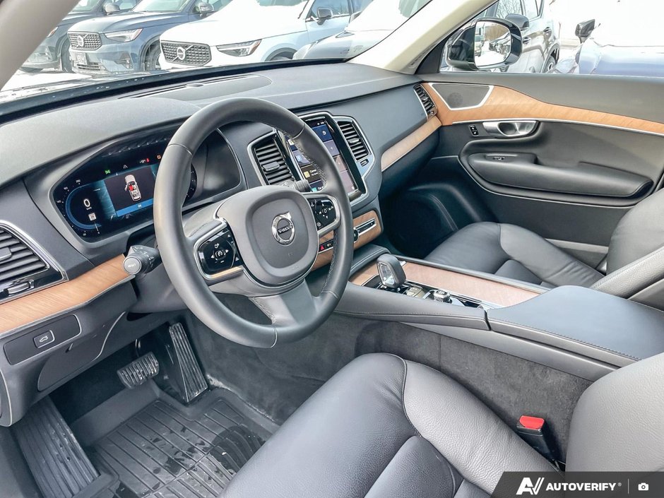 2024 Volvo XC90 Plus Bright Theme-12