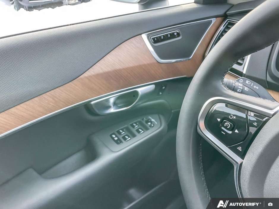 2024 Volvo XC90 Plus Bright Theme-16