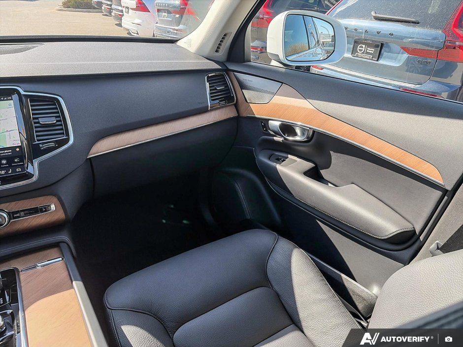 2024 Volvo XC90 Plus Bright Theme-25