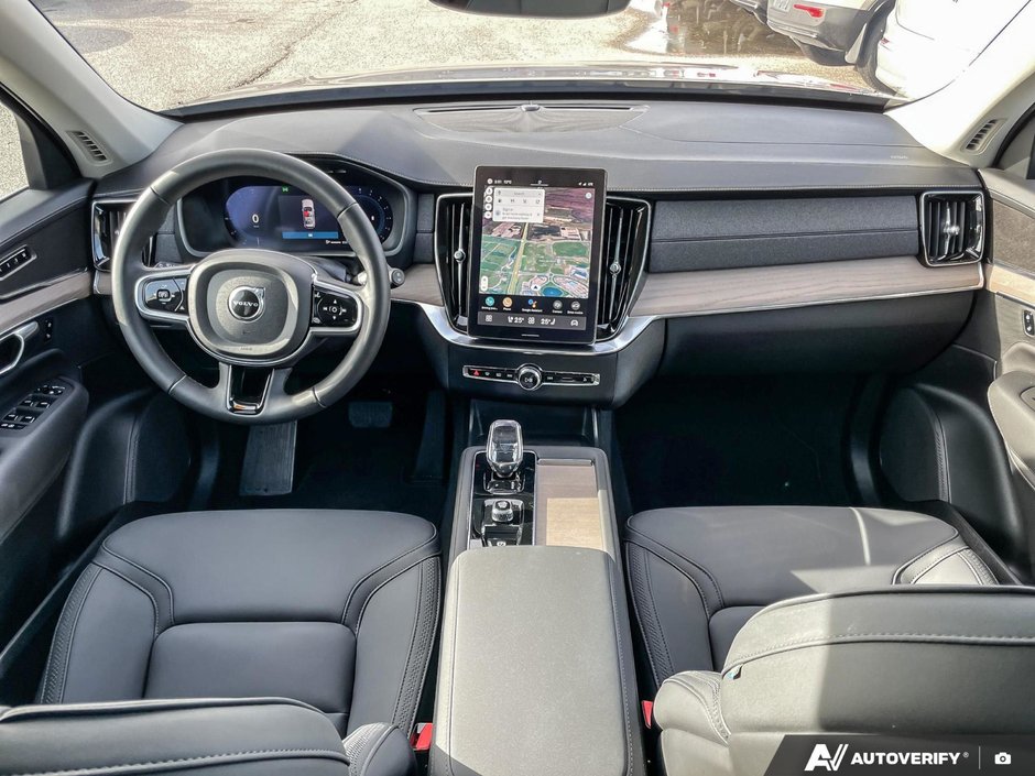 2025 Volvo XC90 Core Bright Theme-24