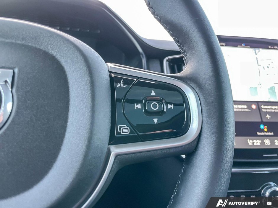 2025 Volvo XC90 Plus Bright Theme-16