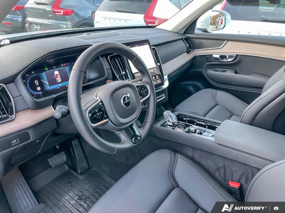 2025 Volvo XC90 Plus Bright Theme-13