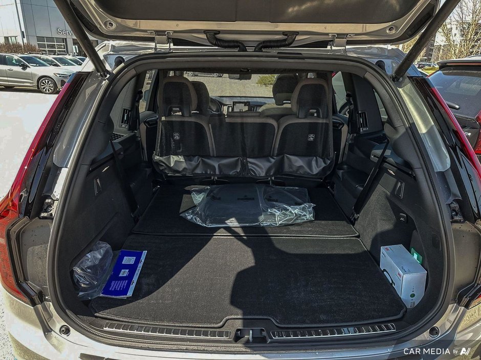 2025 Volvo XC90 Plus Bright Theme-8