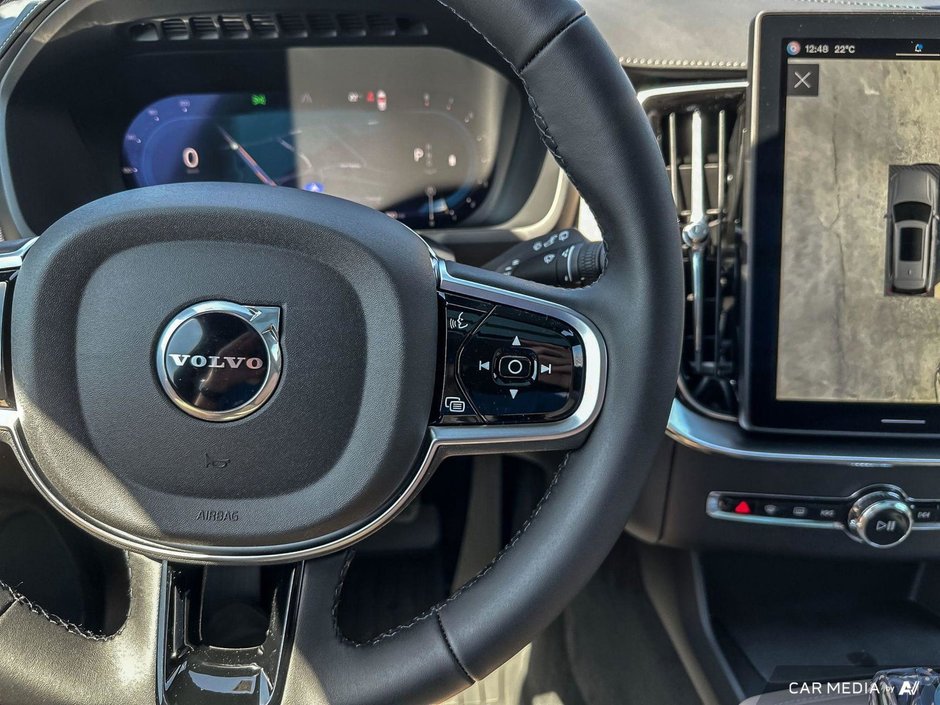 2025 Volvo XC90 Plus Bright Theme-16