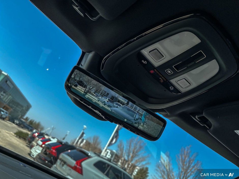 2025 Volvo XC90 Plus Bright Theme-21