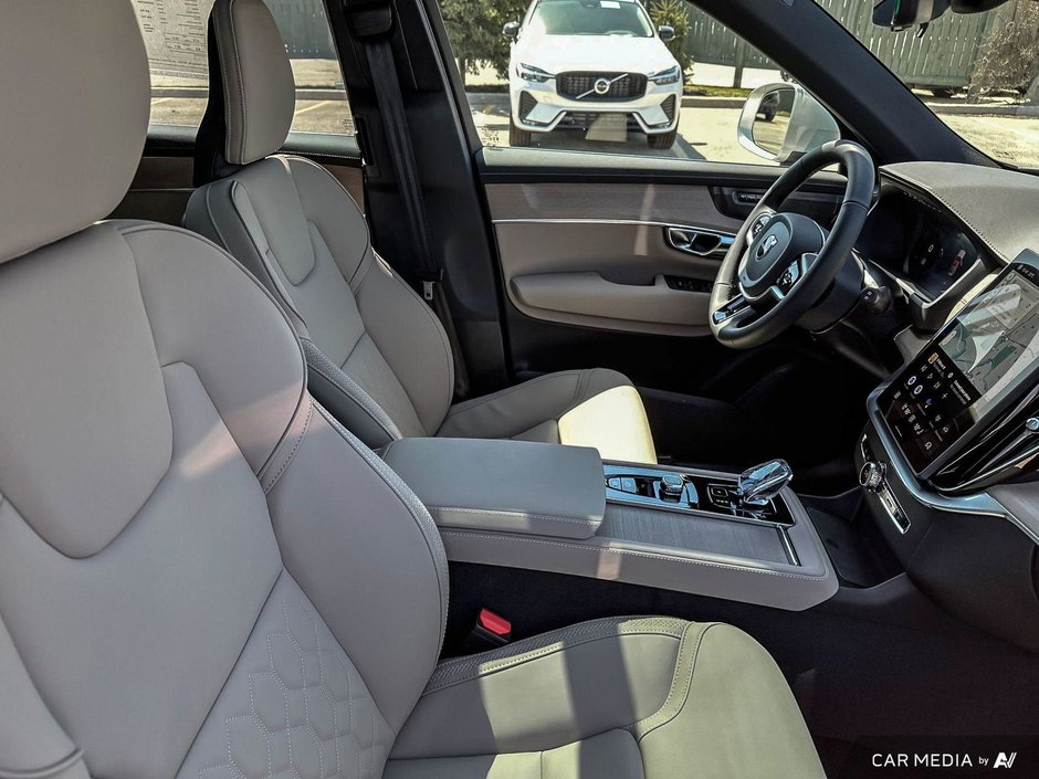 2025 Volvo XC90 Plus Bright Theme-22